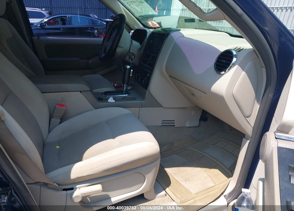 2006 FORD EXPLORER XLT VIN: 1FMEU73E06UA64188