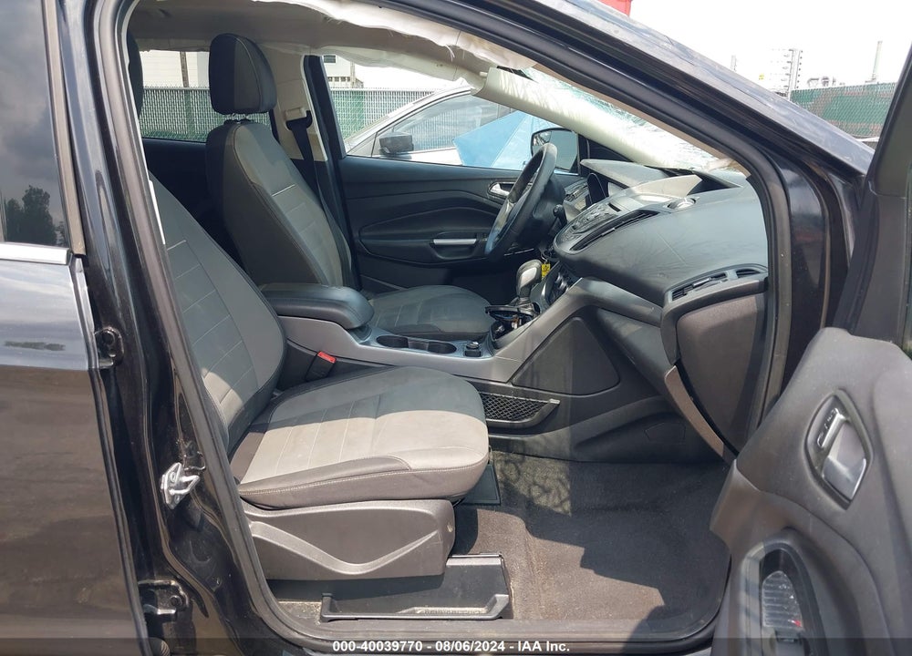2015 FORD ESCAPE SE VIN: 1FMCU9G98FUC44180