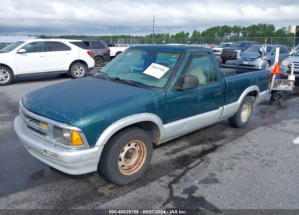 1996 CHEVROLET S TRUCK S10 VIN: 1GCCS1446TK185416