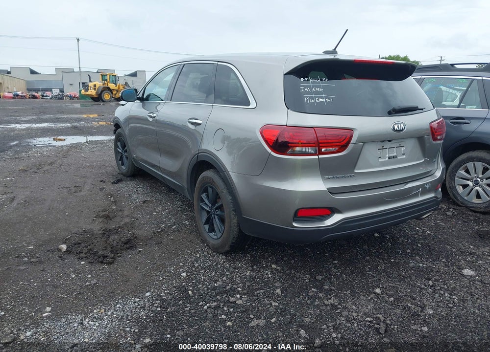 2019 KIA SORENTO 3.3L LX VIN: 5XYPGDA50KG441913
