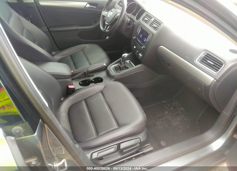 2016 VOLKSWAGEN JETTA 1.4T SE VIN: 3VWD67AJXGM335173