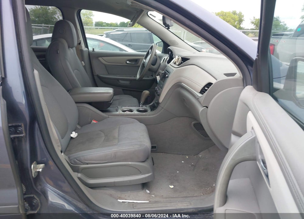 2014 CHEVROLET TRAVERSE LS VIN: 1GNKVFKDXEJ196521