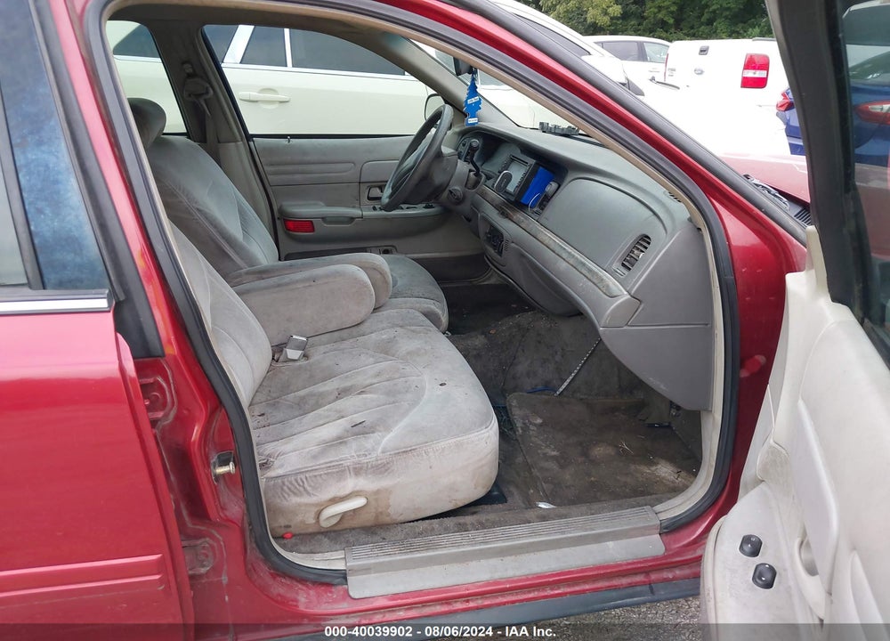 1999 FORD CROWN VICTORIA VIN: 2FAFP73W9XX203470