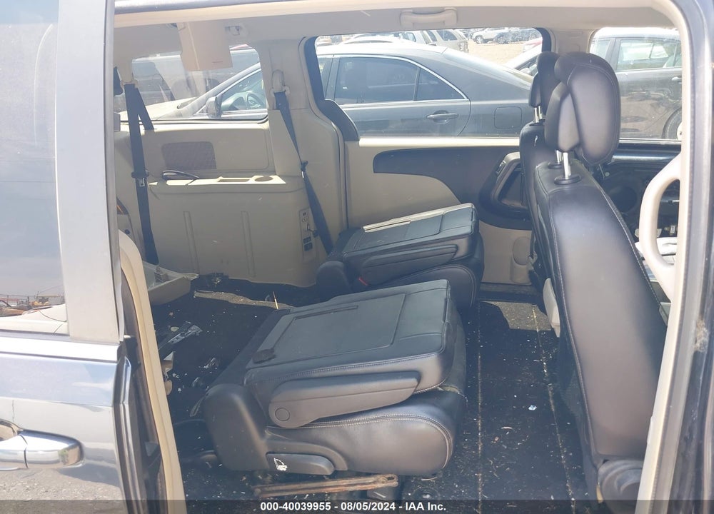 2014 CHRYSLER TOWN & COUNTRY TOURING VIN: 2C4RC1BG8ER397940