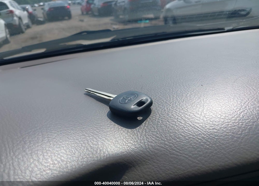 2005 TOYOTA COROLLA CE VIN: 2T1BR32E45C391532
