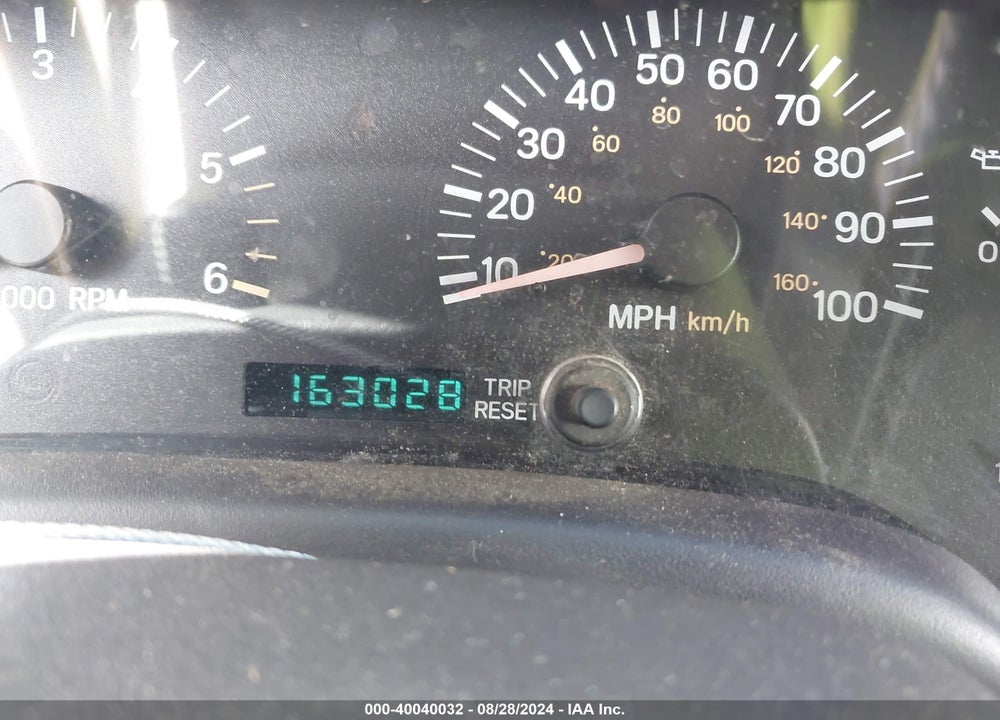 2000 JEEP CHEROKEE SPORT VIN: 1J4FT48S2YL212353