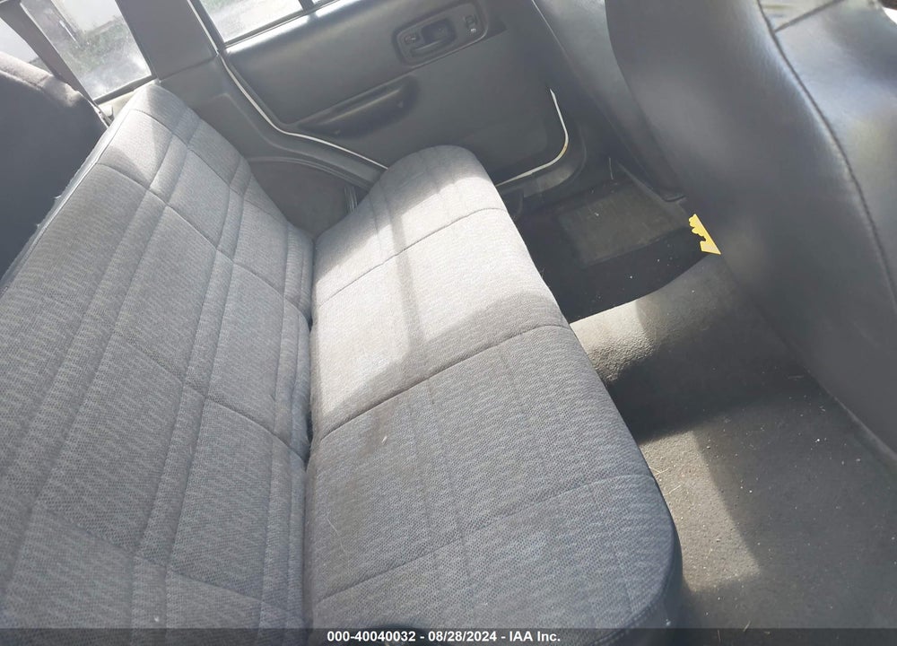 2000 JEEP CHEROKEE SPORT VIN: 1J4FT48S2YL212353