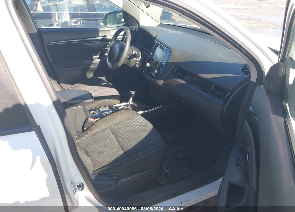 2020 MITSUBISHI OUTLANDER ES 2.4 VIN: JA4AD2A3XLZ004824
