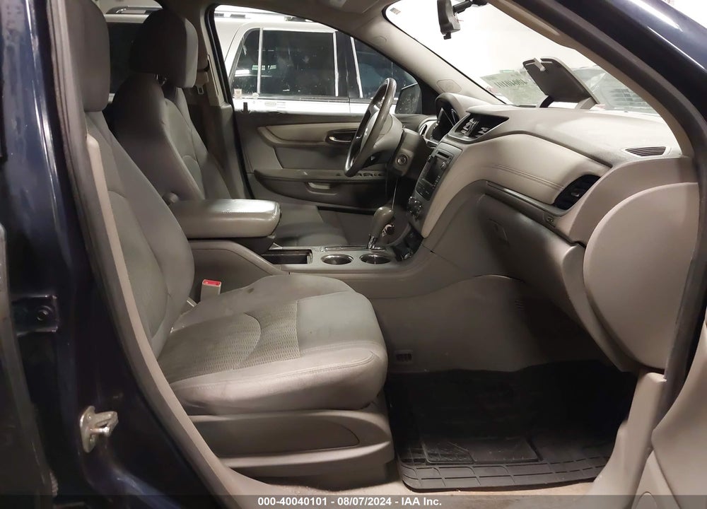 2017 CHEVROLET TRAVERSE LS VIN: 1GNKVFED3HJ304834