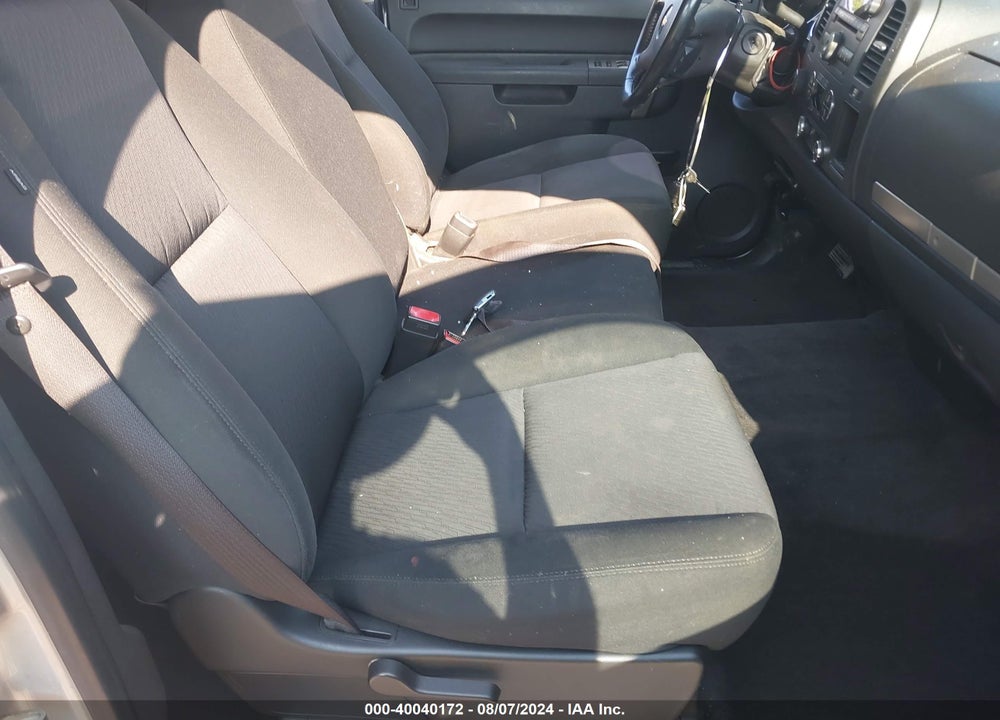 2010 CHEVROLET SILVERADO 1500 LT VIN: 3GCRKSE35AG293391