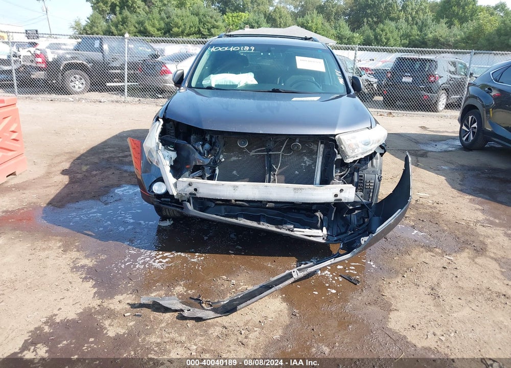 2013 TOYOTA HIGHLANDER SE V6 VIN: 5TDBK3EH0DS203587