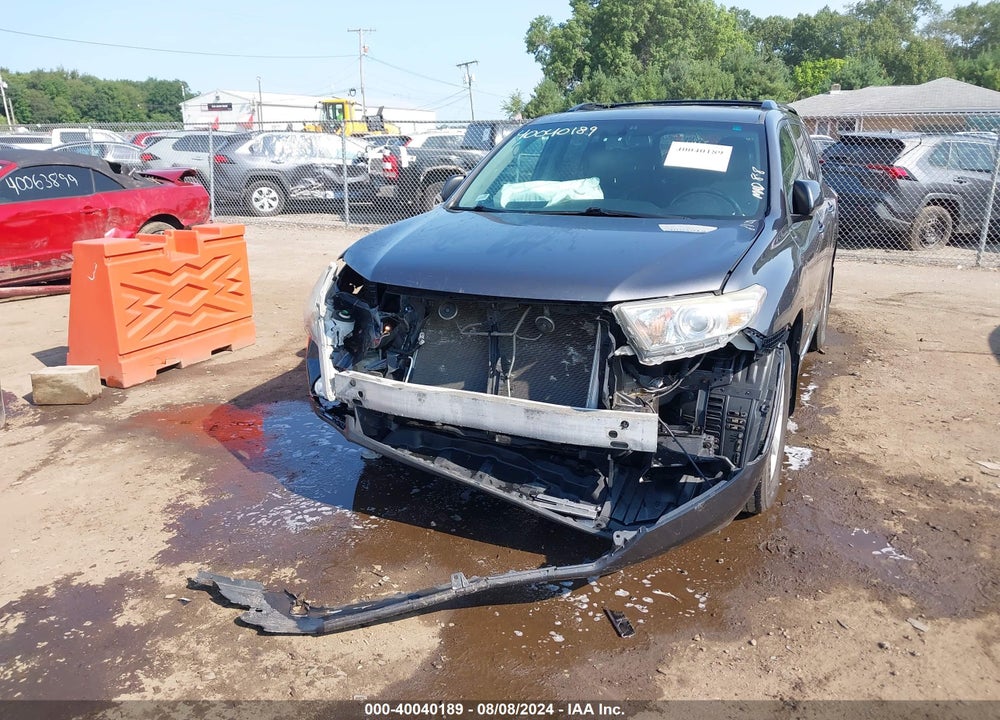 2013 TOYOTA HIGHLANDER SE V6 VIN: 5TDBK3EH0DS203587