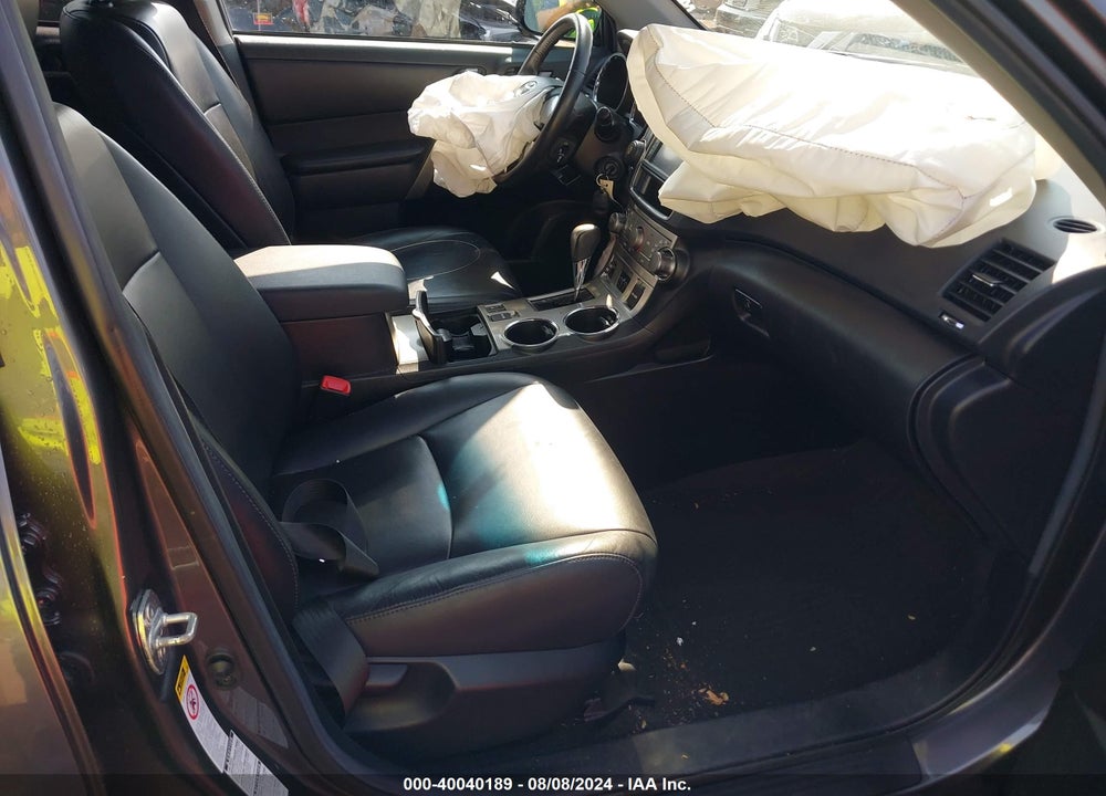 2013 TOYOTA HIGHLANDER SE V6 VIN: 5TDBK3EH0DS203587