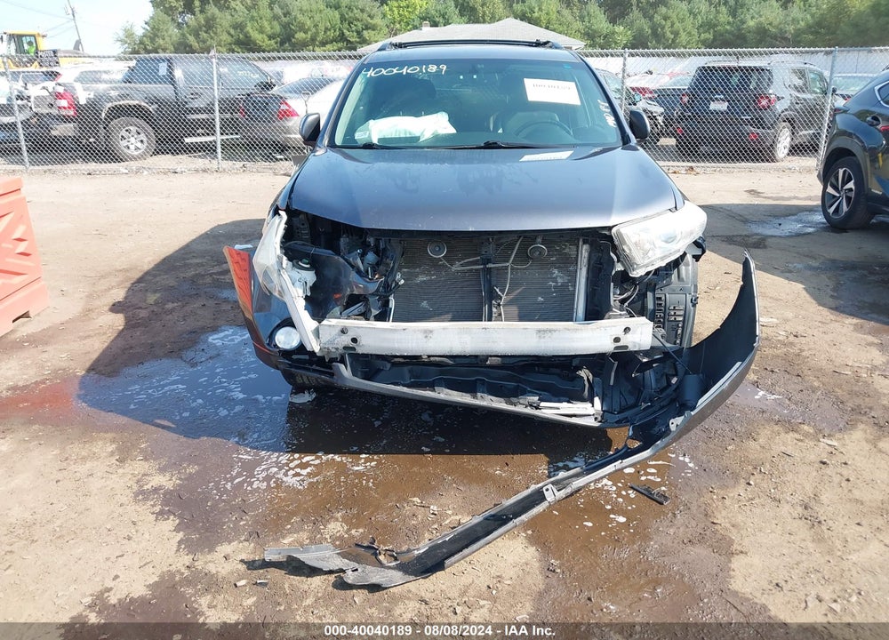 2013 TOYOTA HIGHLANDER SE V6 VIN: 5TDBK3EH0DS203587