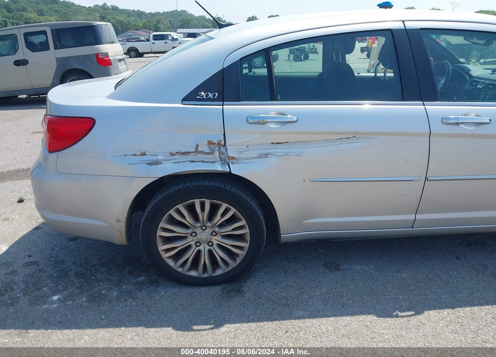 2012 CHRYSLER 200 LIMITED VIN: 1C3CCBCB8CN155131