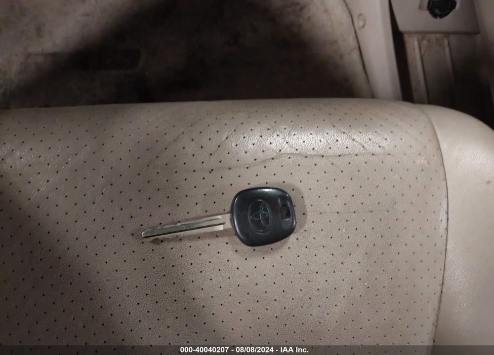 2005 TOYOTA HIGHLANDER LIMITED V6 VIN: JTEEP21A950092443