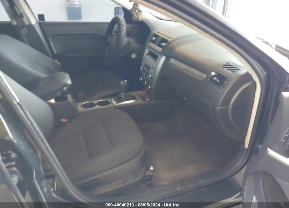2010 FORD FUSION VIN: 3FAHP0HA2AR430387