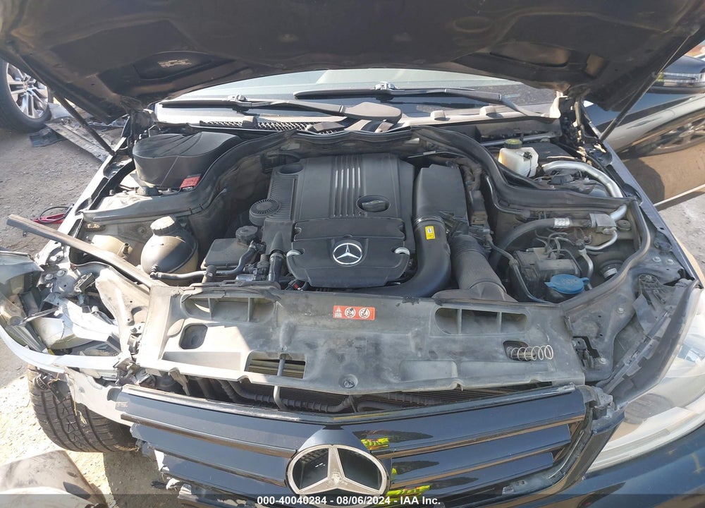 2012 MERCEDES-BENZ C 250 LUXURY/SPORT VIN: WDDGF4HB3CR223455