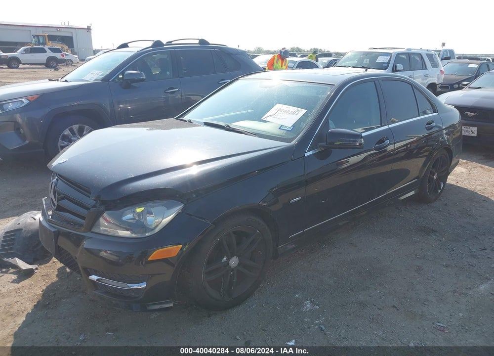 2012 MERCEDES-BENZ C 250 LUXURY/SPORT VIN: WDDGF4HB3CR223455