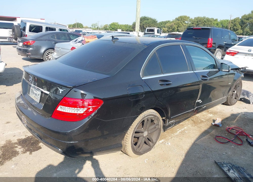 2012 MERCEDES-BENZ C 250 LUXURY/SPORT VIN: WDDGF4HB3CR223455
