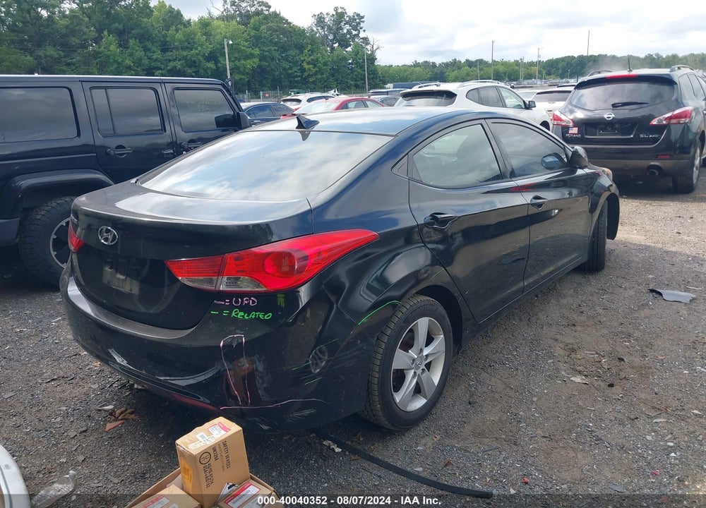 2013 HYUNDAI ELANTRA GLS VIN: 5NPDH4AE9DH270123