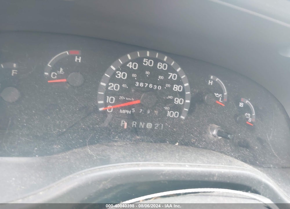 2003 FORD E-350 SUPER DUTY XL/XLT VIN: 1FBSS31L03HB38824