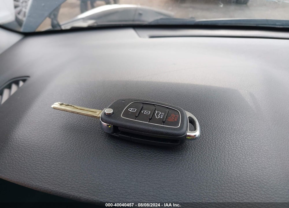 2019 HYUNDAI TUCSON SE VIN: KM8J23A42KU046602