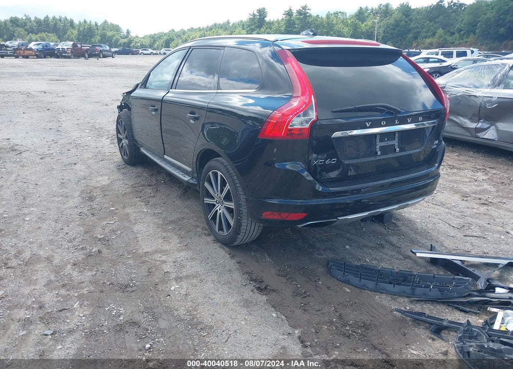 2015 VOLVO XC60 T6 PLATINUM VIN: YV4902RM4F2724678
