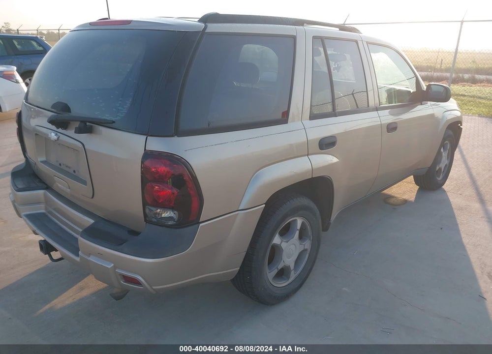 2007 CHEVROLET TRAILBLAZER LS VIN: 1GNDS13S172180657