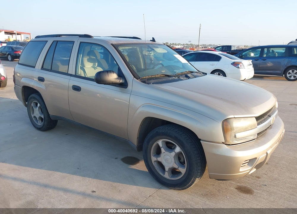 2007 CHEVROLET TRAILBLAZER LS VIN: 1GNDS13S172180657