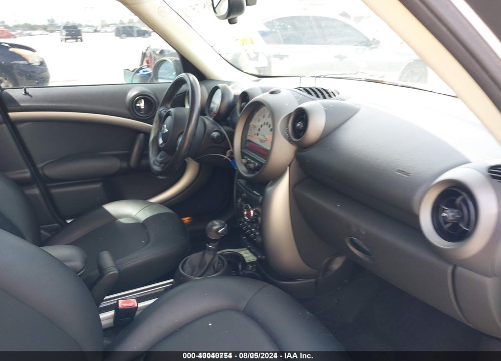 2011 MINI COOPER COUNTRYMAN VIN: WMWZB3C57BWH94571