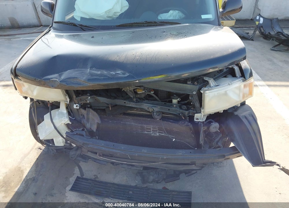 2006 SCION XB VIN: JTLKT324464122884