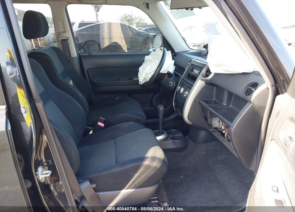 2006 SCION XB VIN: JTLKT324464122884