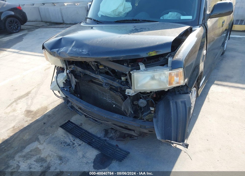 2006 SCION XB VIN: JTLKT324464122884