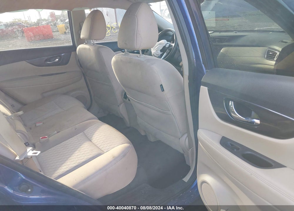 2018 NISSAN ROGUE SV VIN: KNMAT2MVXJP579214