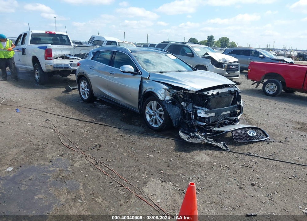 2019 INFINITI QX30 LUXE VIN: SJKCH5CP4KA009872