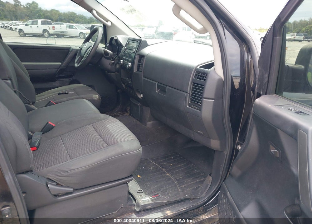 2013 NISSAN TITAN SV VIN: 1N6BA0EK5DN305581