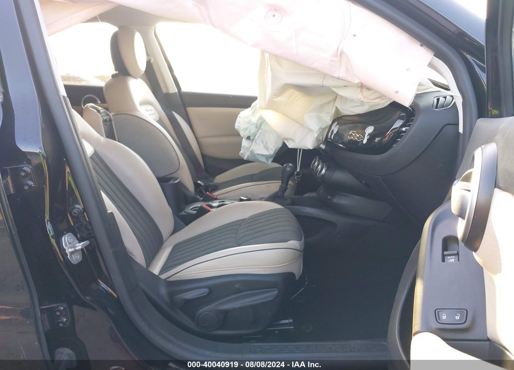 2017 FIAT 500X LOUNGE FWD VIN: ZFBCFXDB9HP616284