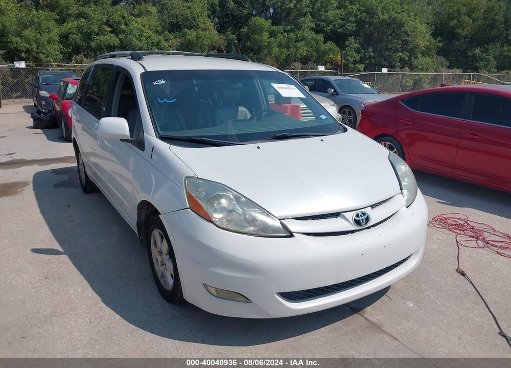 2008 TOYOTA SIENNA XLE VIN: 5TDZK22C58S163725