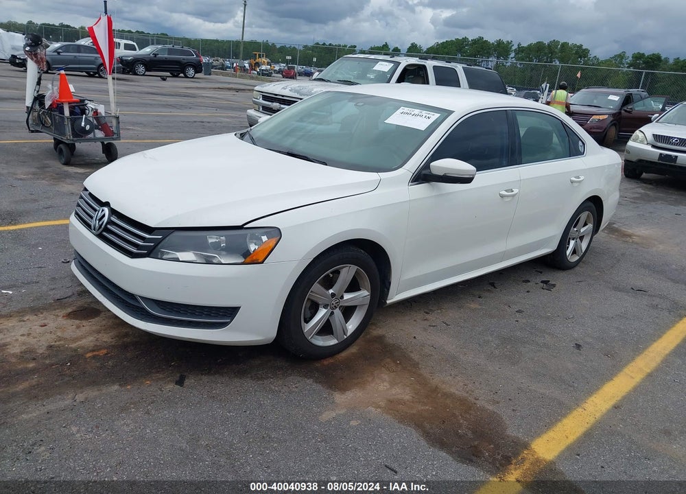 2013 VOLKSWAGEN PASSAT 2.5L SE VIN: 1VWBP7A33DC108751