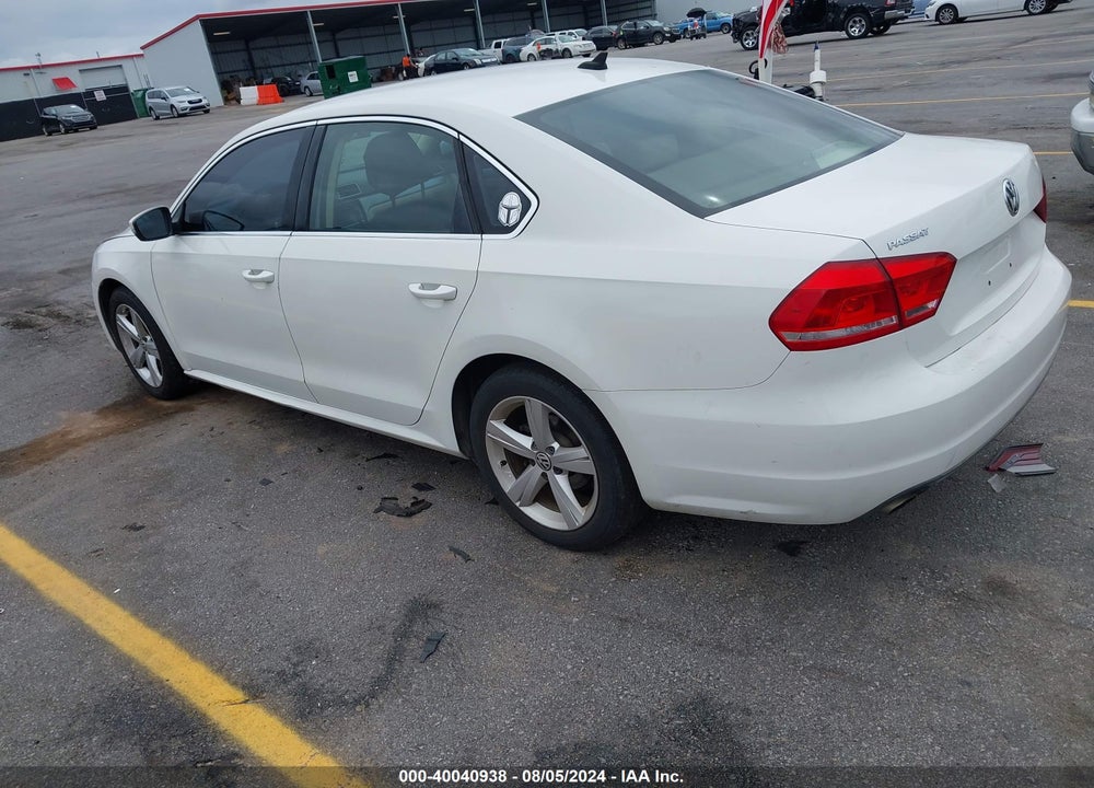 2013 VOLKSWAGEN PASSAT 2.5L SE VIN: 1VWBP7A33DC108751