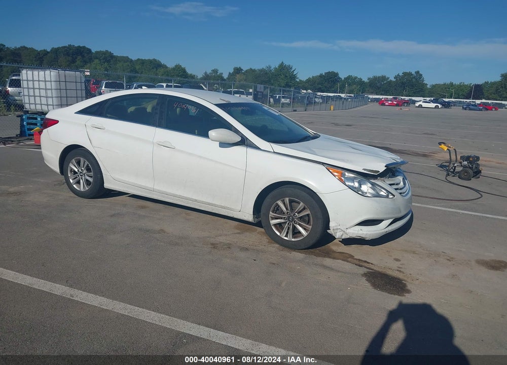 2013 HYUNDAI SONATA VIN: 5NPEB4AC4DH765513