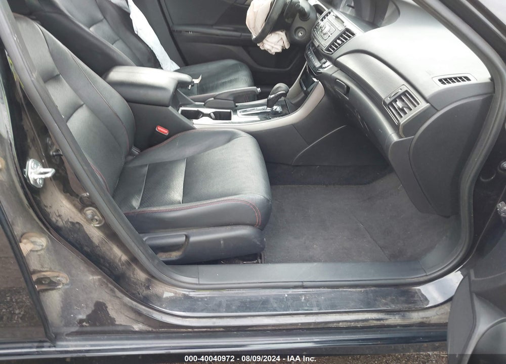 2017 HONDA ACCORD VIN: 1HGCR2F11HA290464