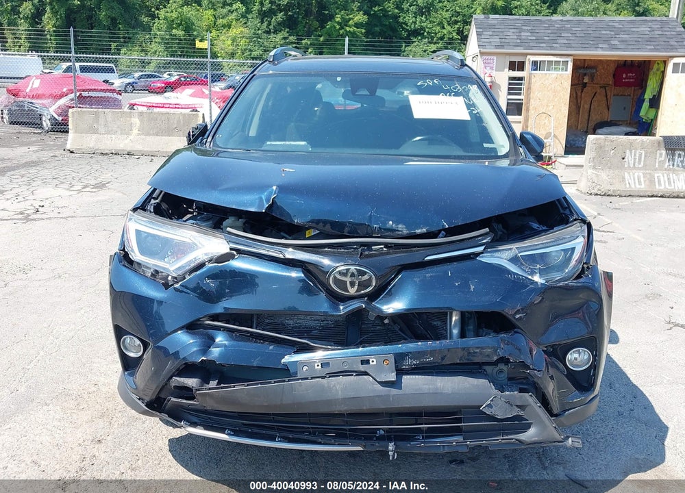 2018 TOYOTA RAV4 XLE VIN: JTMRFREV6JJ726391