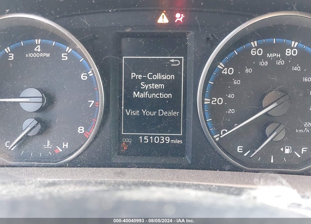 2018 TOYOTA RAV4 XLE VIN: JTMRFREV6JJ726391