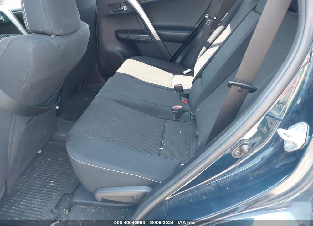 2018 TOYOTA RAV4 XLE VIN: JTMRFREV6JJ726391
