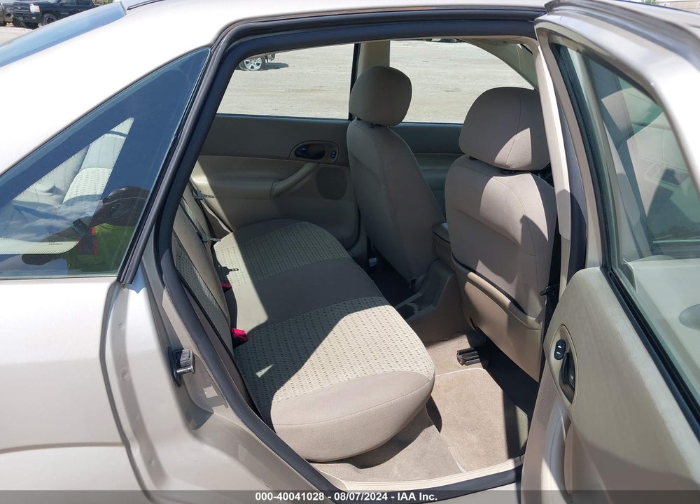 2007 FORD FOCUS S/SE/SES VIN: 1FAFP34N77W177431