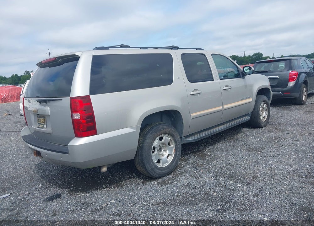 2008 CHEVROLET SUBURBAN 1500 LT VIN: 3GNFK16358G195166