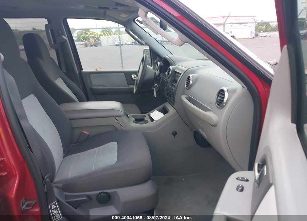 2004 FORD EXPEDITION NBX/XLT VIN: 1FMPU16L34LA84275