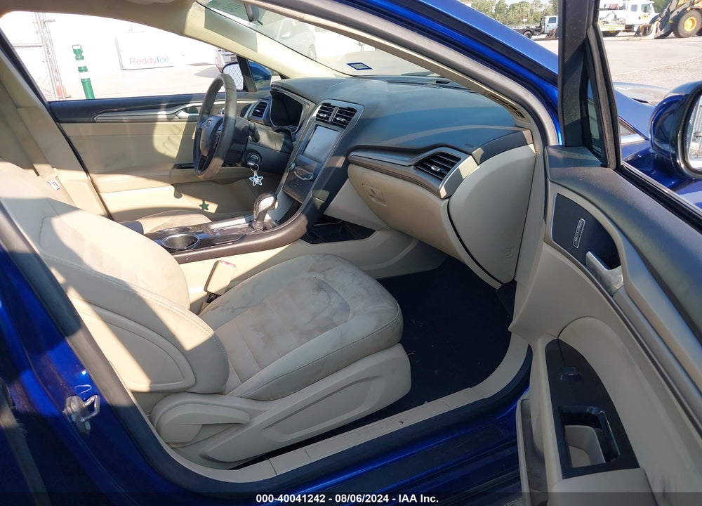 2013 FORD FUSION SE VIN: 3FA6P0HR6DR360412
